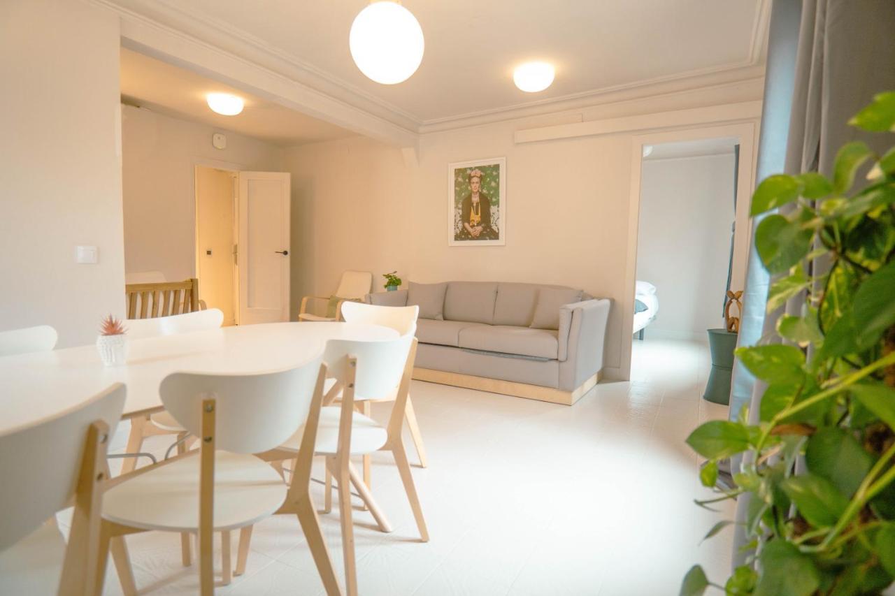 Ideal Ramblas Apartments Barcelona Exterior foto